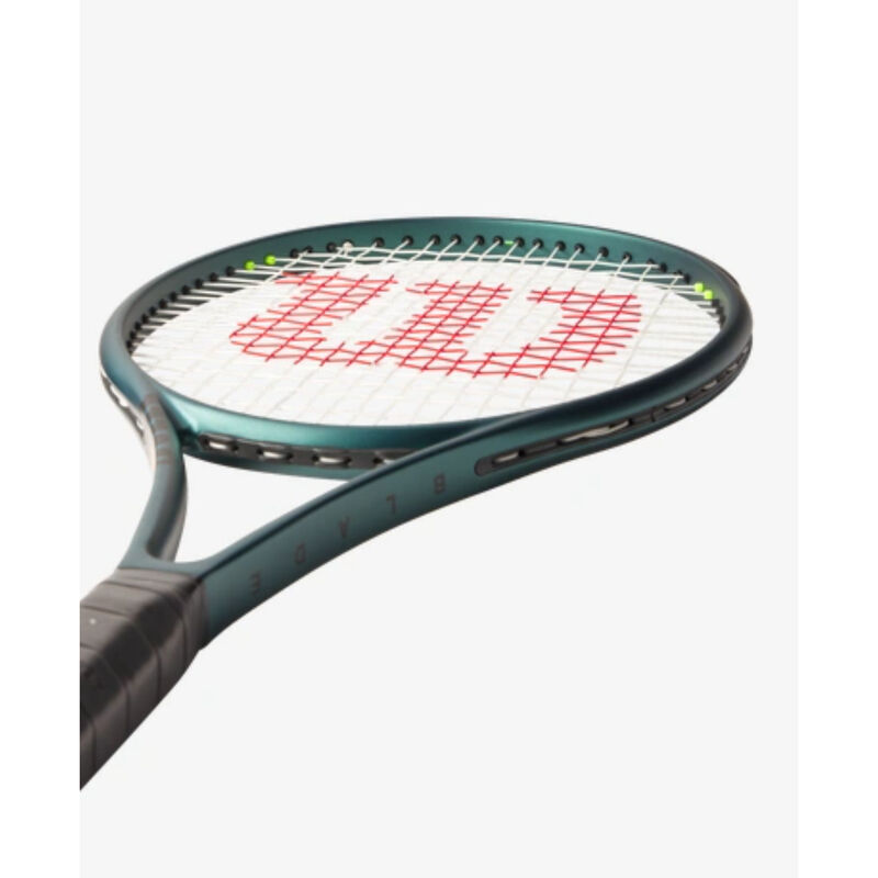 Wilson Blade 100L V9 Tennis Racket image number 2