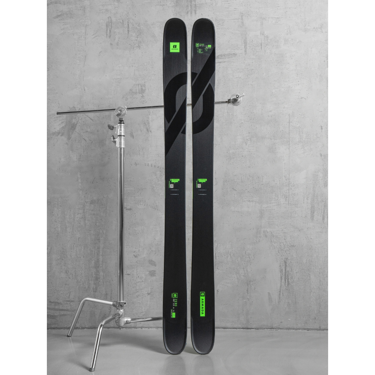 Armada ARV 116 JJ UL SKIS Christy Sports